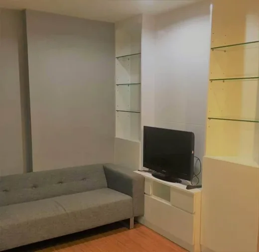 For rent: Diamond Ratchada City Plus
