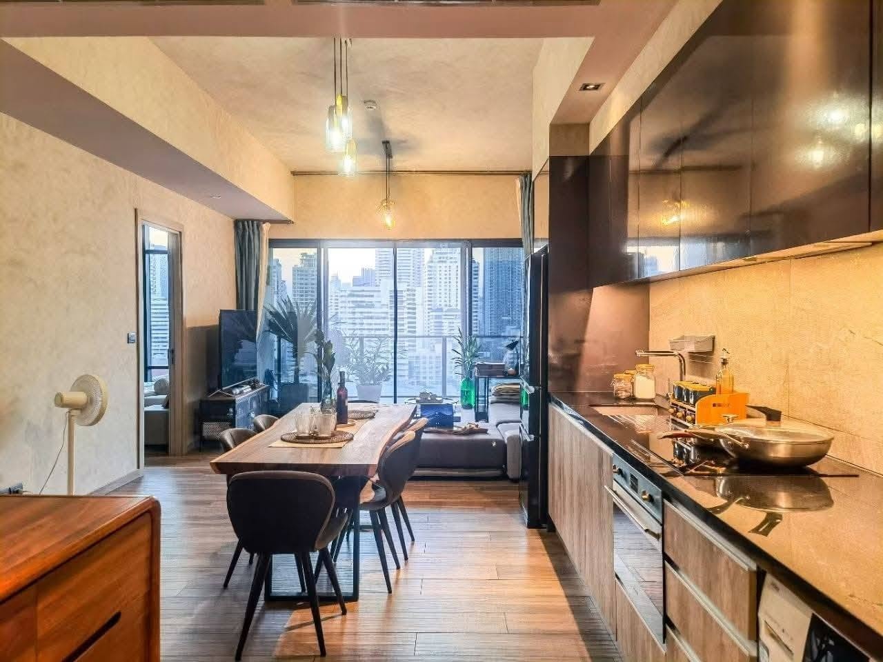ให้เช่า The Lofts Asoke