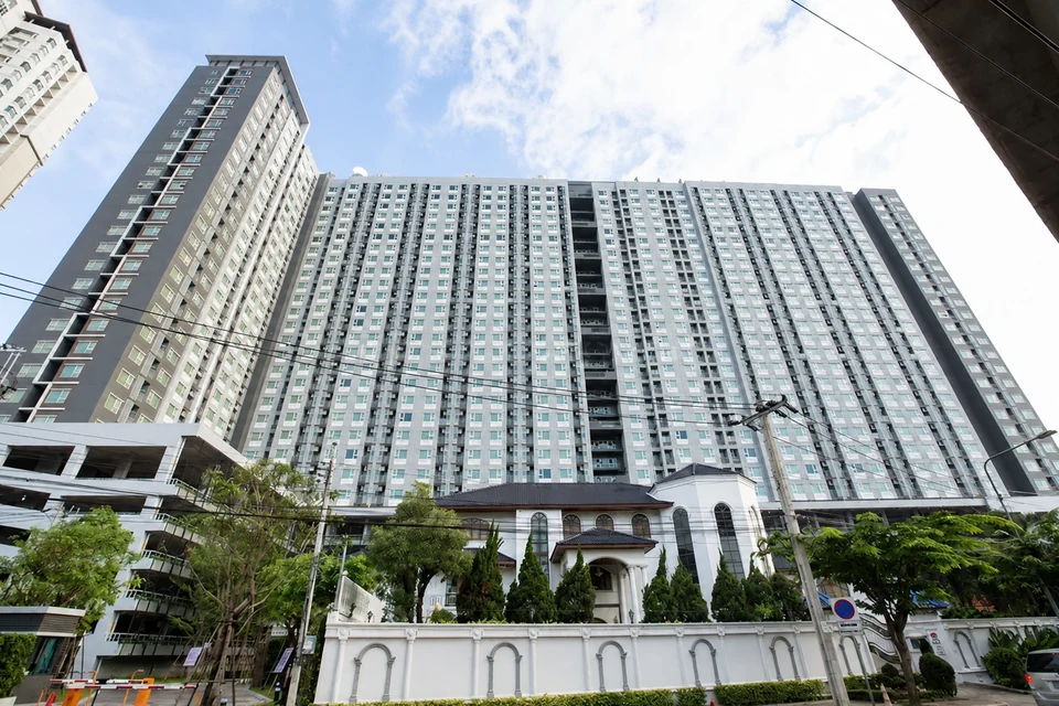 ภาพอาคาร Aspire สาทร - ท่าพระ จากแหล่งโครงการที่ตรวจสอบแล้ว