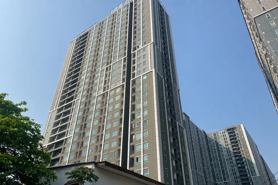 ภาพอาคาร รีเจ้นท์ โฮม 27 บางซ่อน