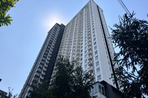 ภาพอาคาร เดอะ พาร์คแลนด์ รัชดา - วงศ์สว่าง